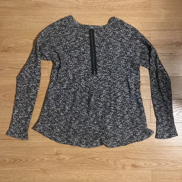 V neck sweater - Red Haute - Medium - Picture 5 of 6